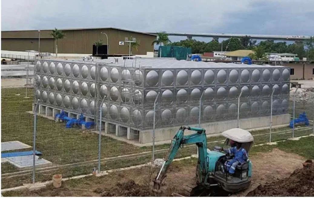 Réservoir d’eau carré en acier inoxydable